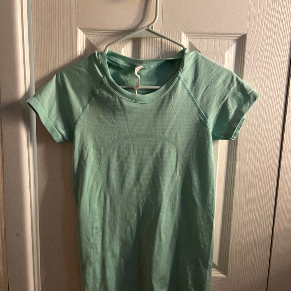 Lululemon top